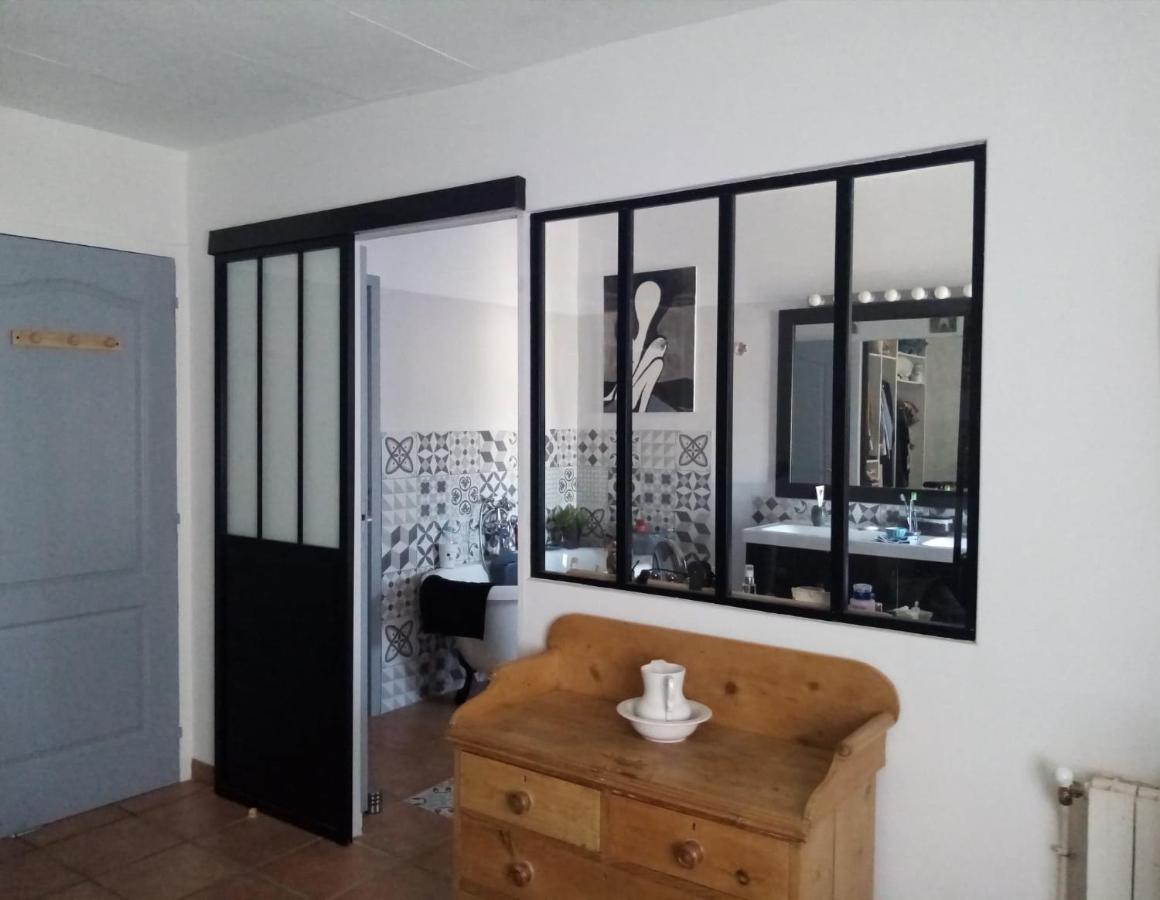 gîte de l'horloge Montpeyroux  Extérieur photo